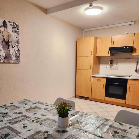 Sj Apartment Chemnitz Buitenkant foto